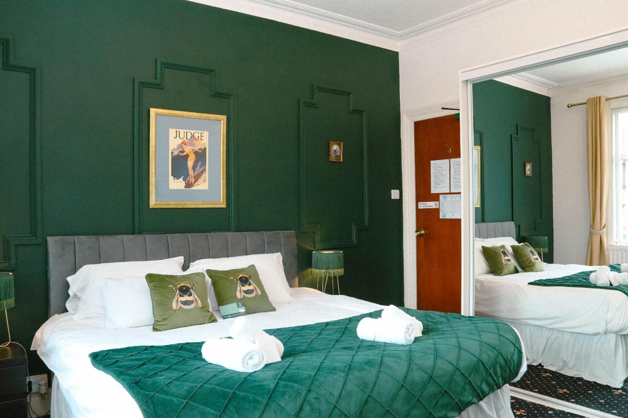 The Mayfield 4*
